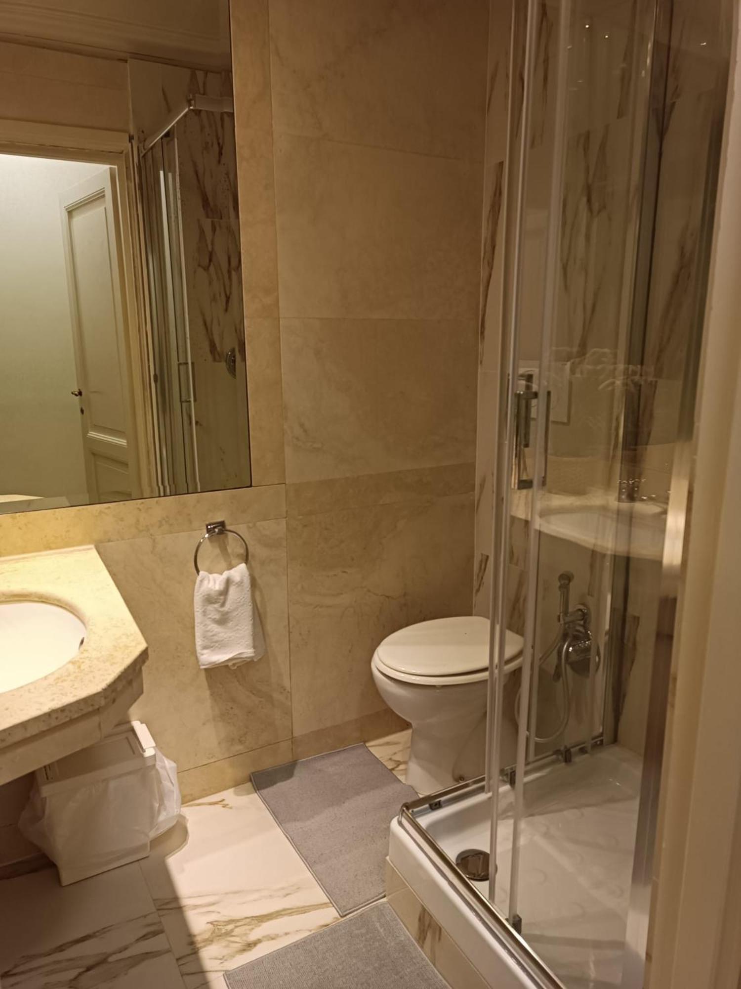Navona Private Rooms Bnb โรม ภายนอก รูปภาพ